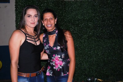 Galeria. Confraternização da Amoreira Construtora e Materiais para Construção e da Loja da Aline