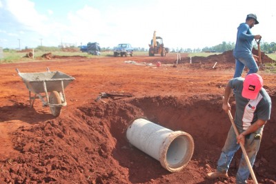 Amoreira inicia implantação de infraestrutura urbana em novo loteamento