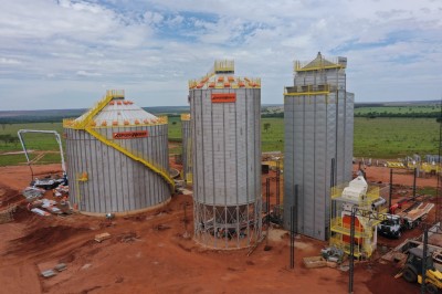 Construção Unidade de Recebimento de Grãos - Amambai/ MS
